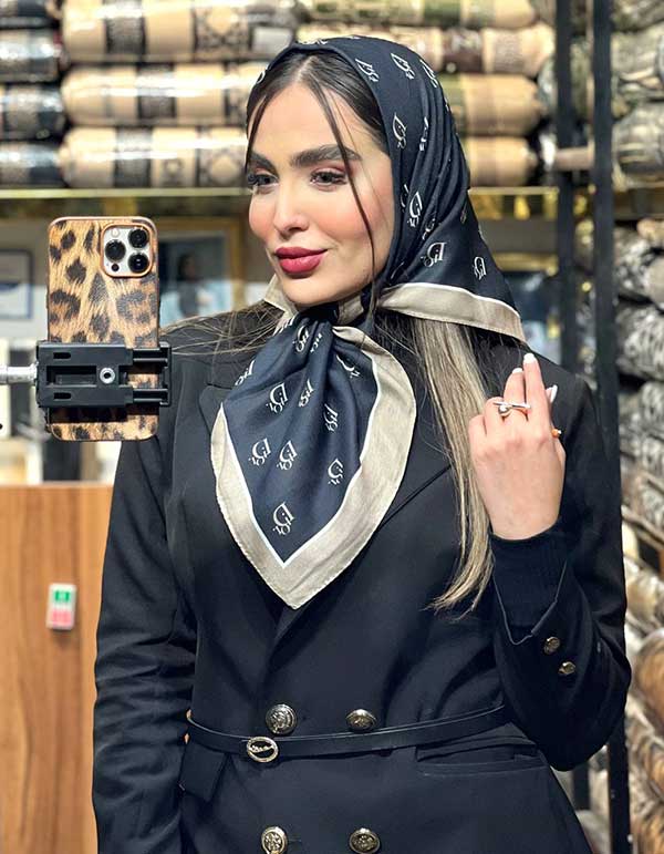 مینی اسکارف نخی طرحدار