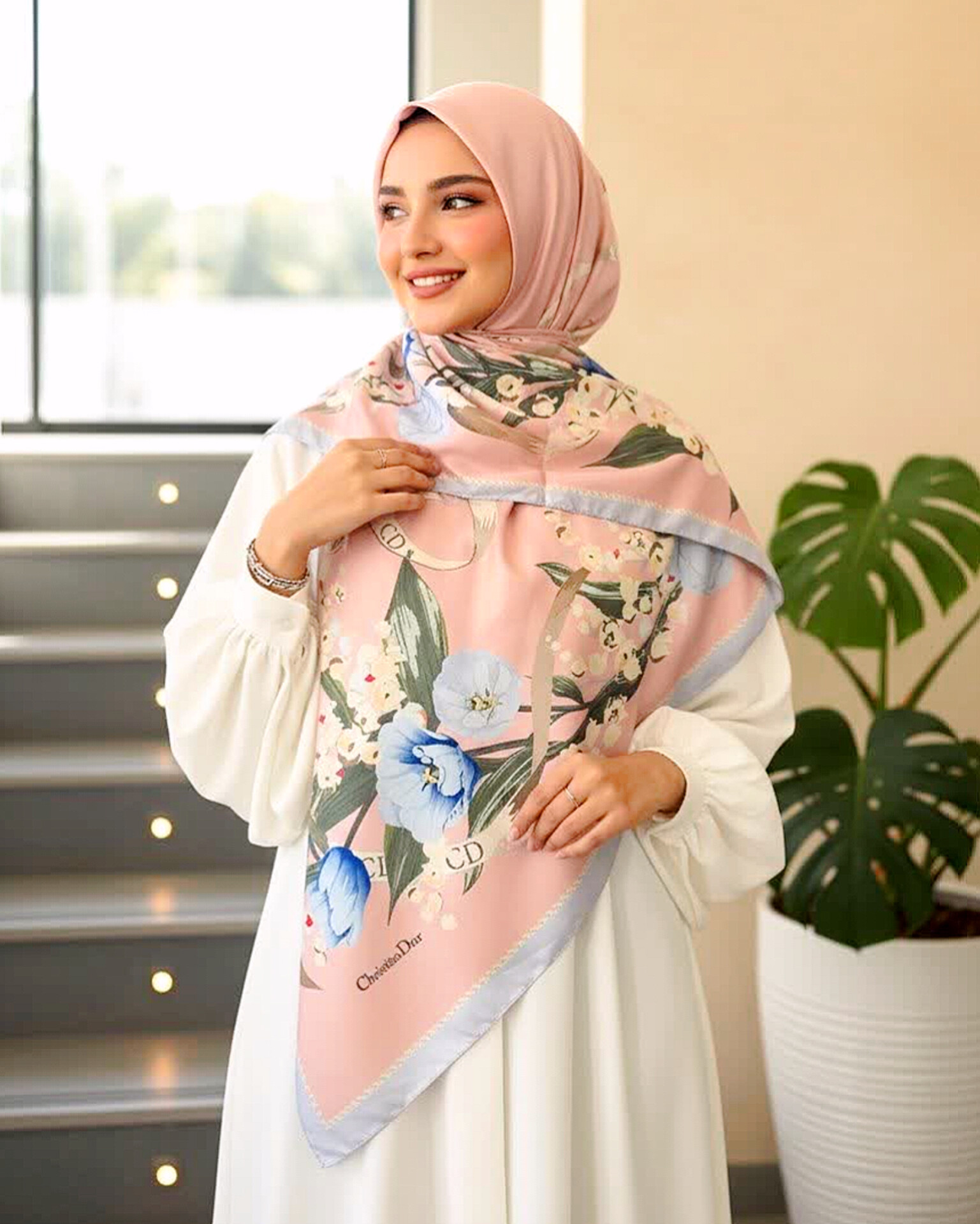 روسری ساتن ابریشم قواره بزرگ 140 رنگ صورتی